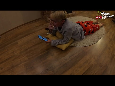 ❤️ Galna blondinen suger en enorm kuk och studsar på den - Analsex ️❌ Kvalitets sex at porn sv.hentaiser.ru